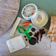Load image into Gallery viewer, Build A Snowman Christmas Travel Kit