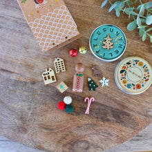 Load image into Gallery viewer, Mini Christmas Gingerbread House Kit
