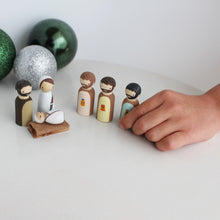 Load image into Gallery viewer, Christmas Nativity Peg Doll Set - Set of 6 Dolls