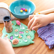 Load image into Gallery viewer, Princess Party Sensory Play Dough Kit
